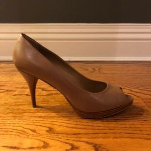 Nine West Nude peep toe heels